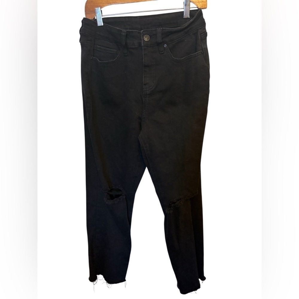 Classic Black Women's Skinny Jeans